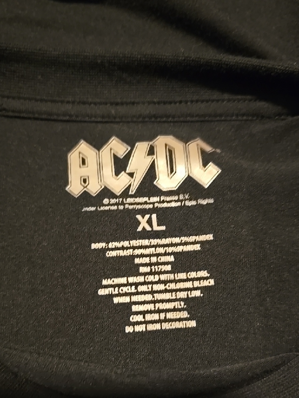 AC/DC  Womens Short Sleeve Shirt Lace Sleeves XL - Picture 3 of 3